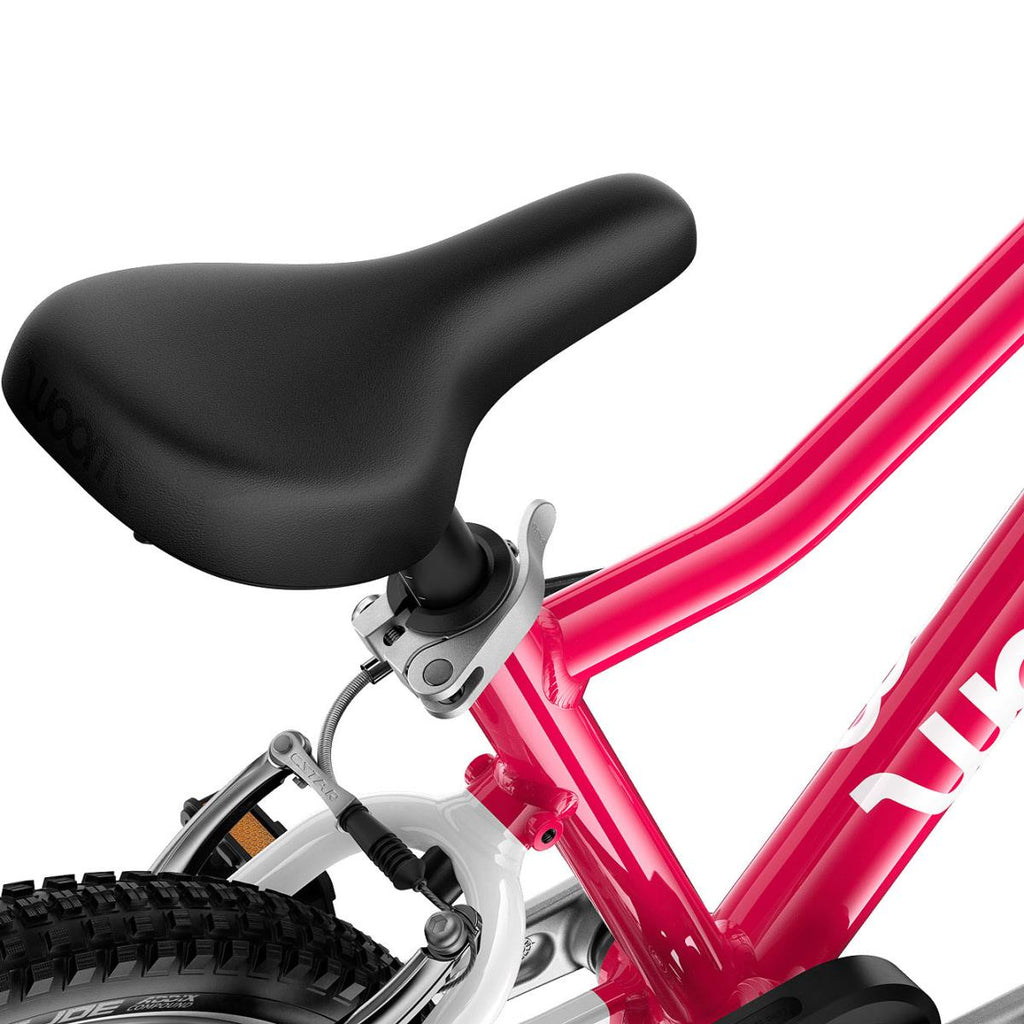 Woom - go 3 hot pink + kickstand