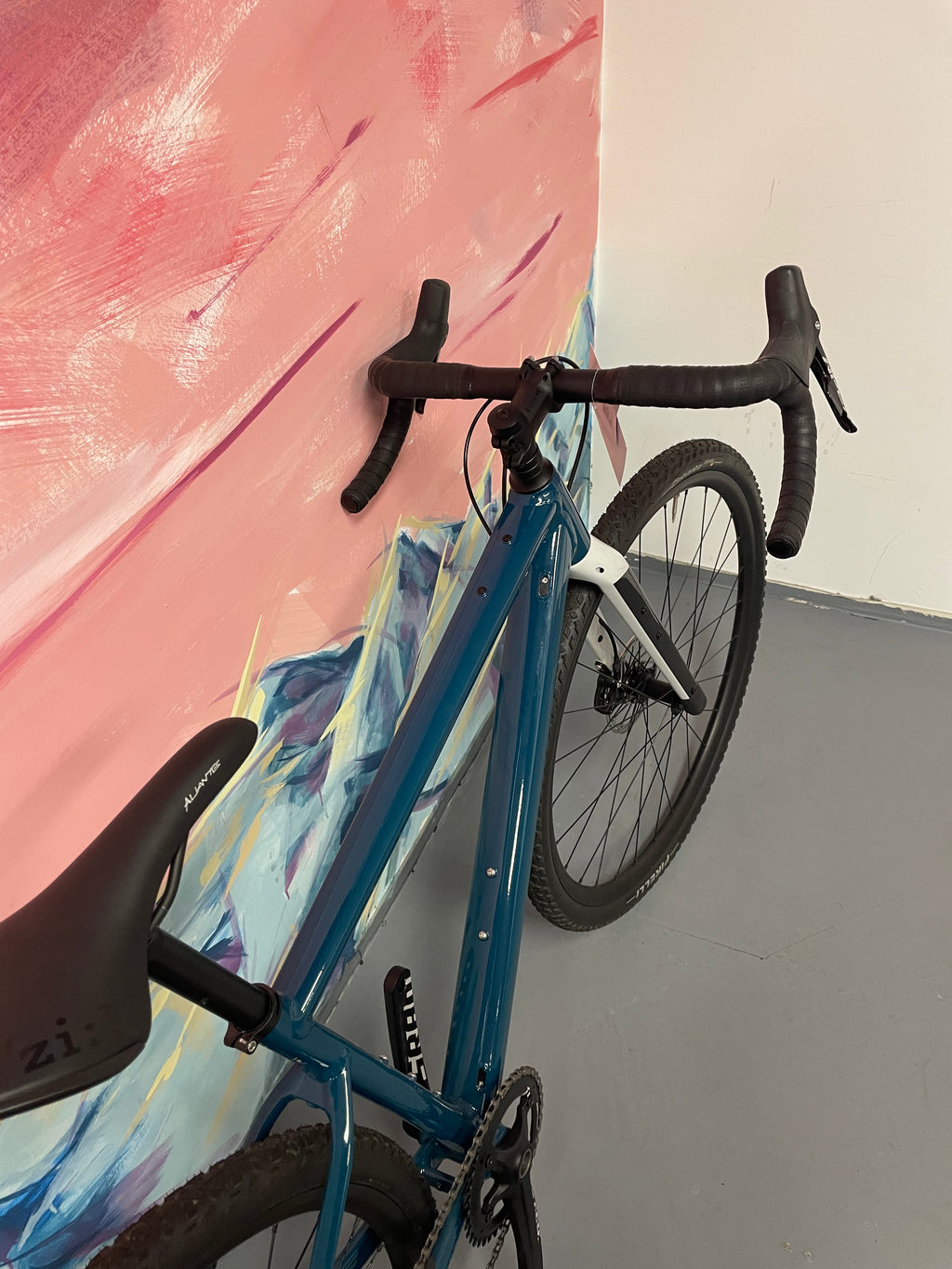 BMC URS AL Two Apex 1 aluminum gravel bike 2023