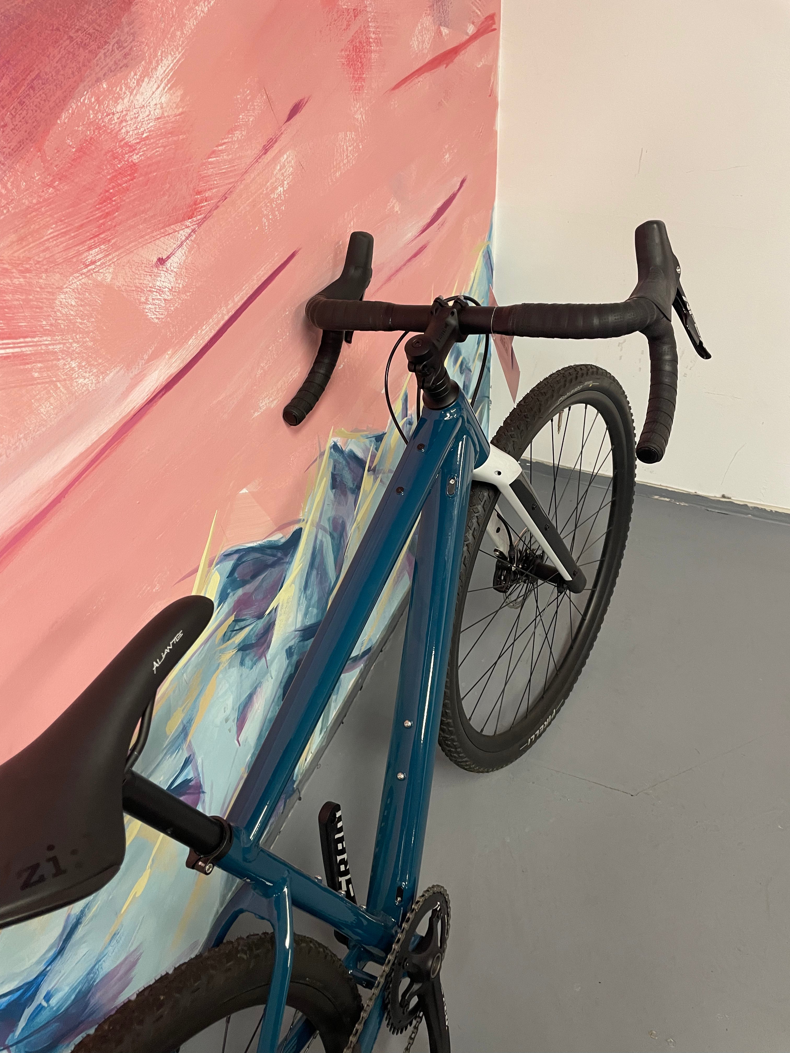 BMC URS AL Two Apex 1 aluminum gravel bike 2023