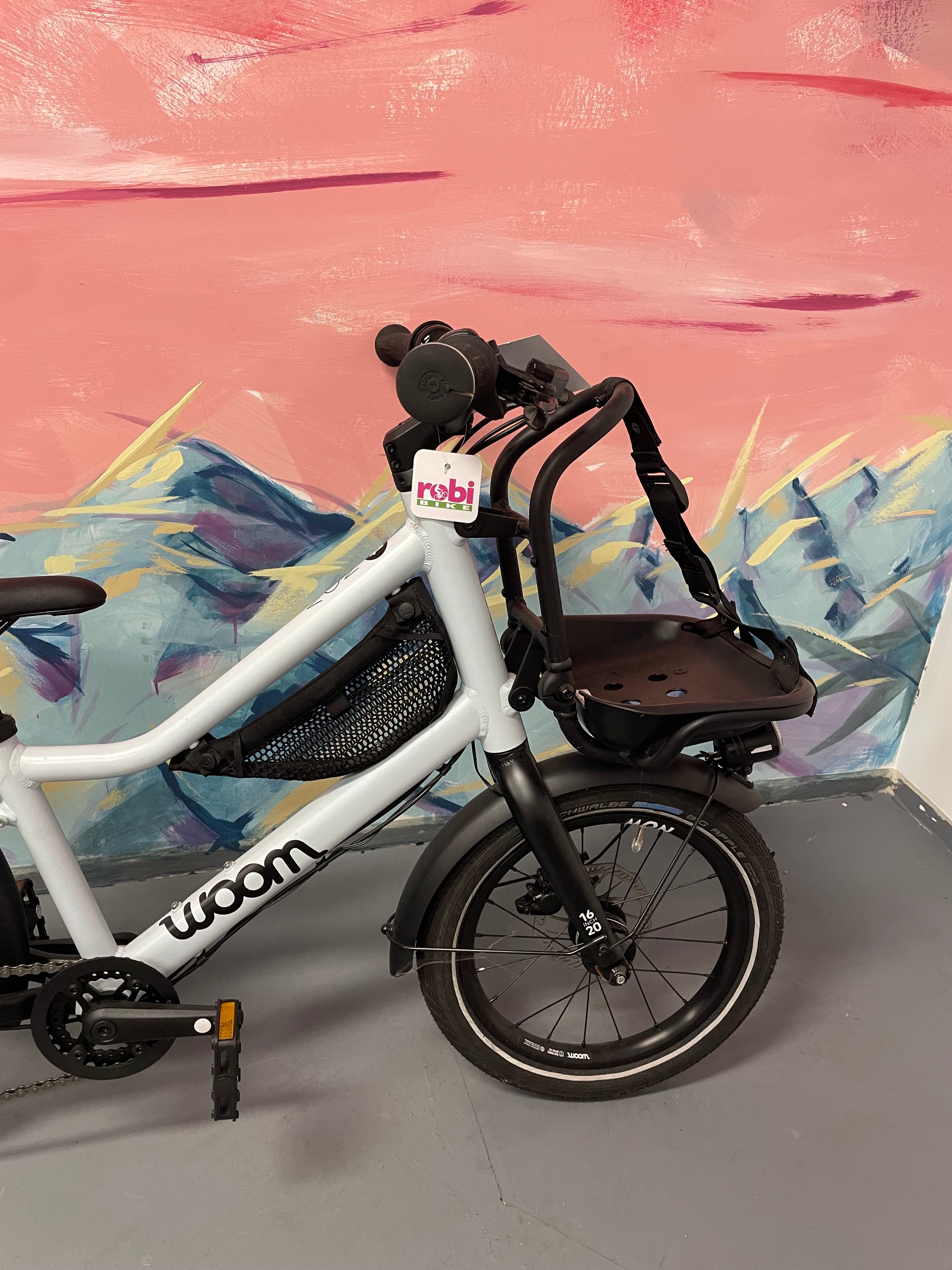 Woom - 4 Now ice blue / carbon black
