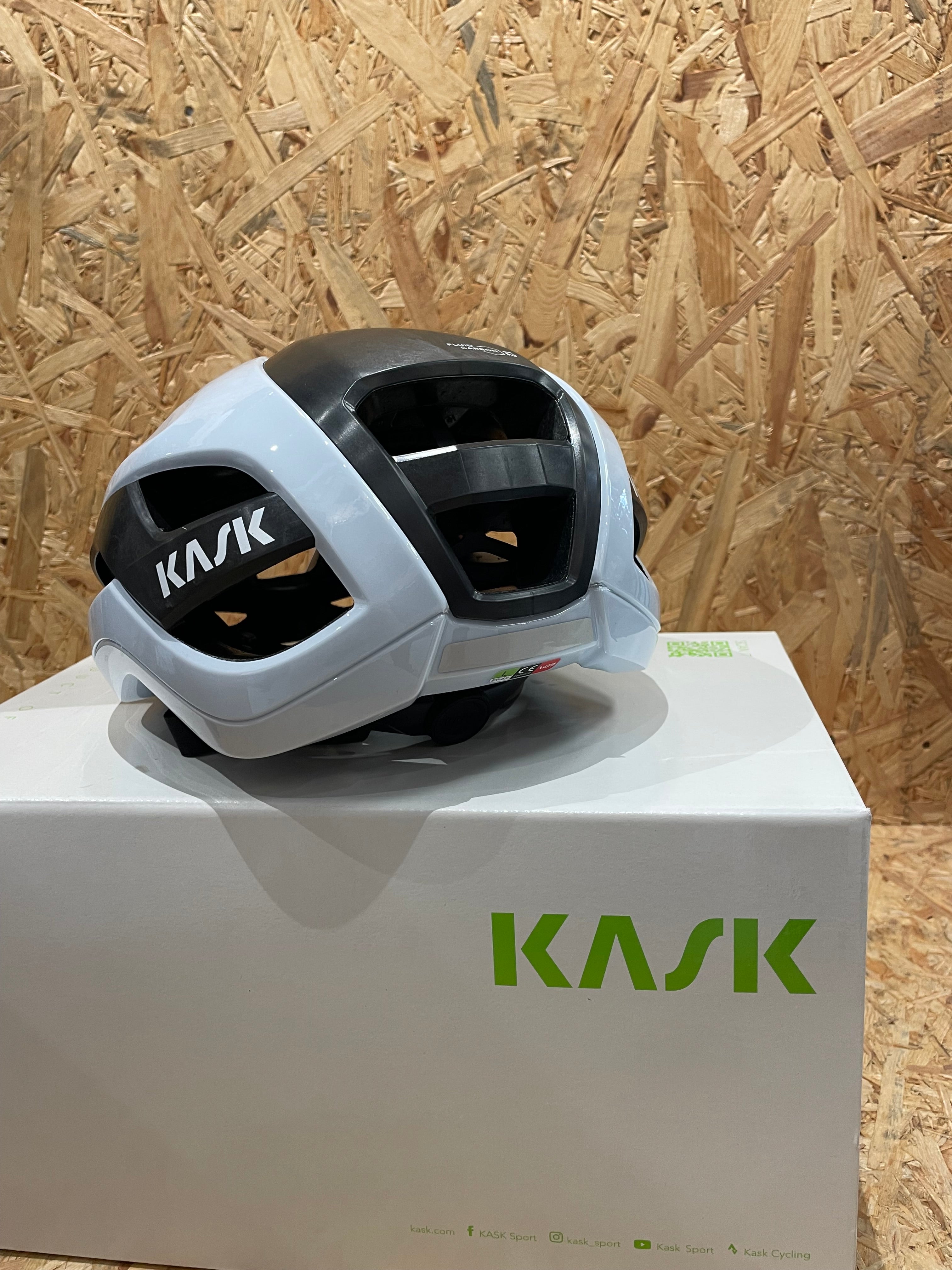 Kask - Elemento